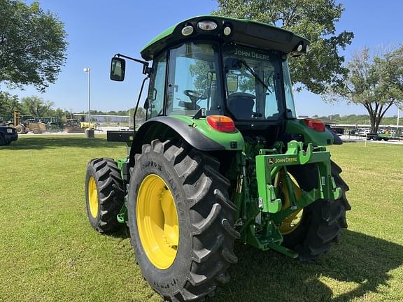Image of John Deere 5125R equipment image 3