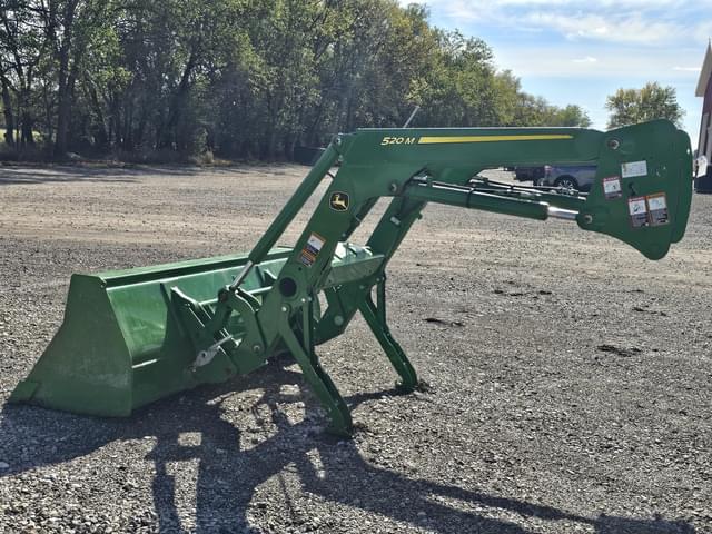 Image of John Deere 520M equipment image 4