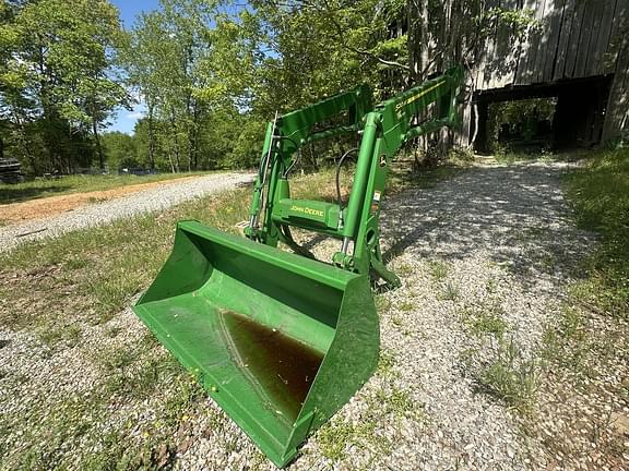 Image of John Deere 520M equipment image 3