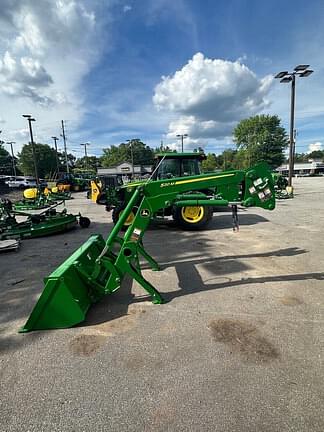 2022 John Deere 520M Equipment Image0