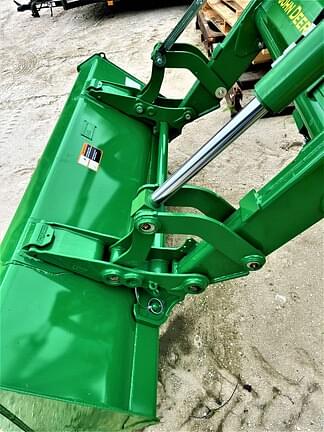 Image of John Deere 520M equipment image 1