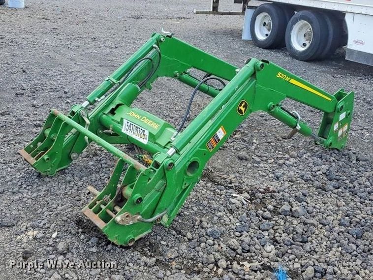 2022 John Deere 520M Equipment Image0