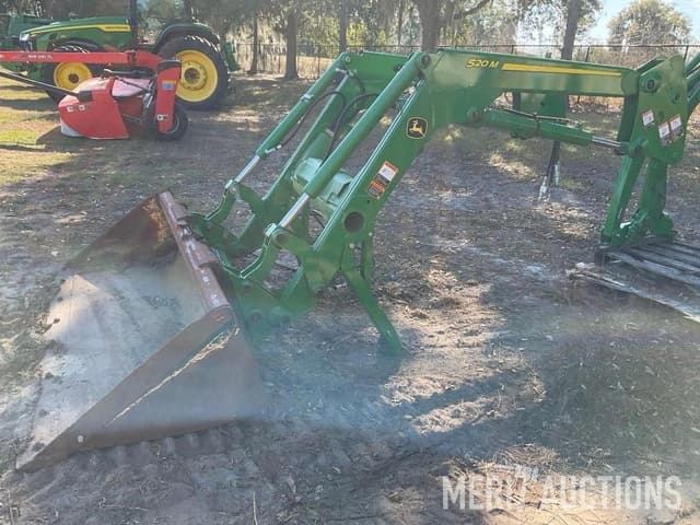 Image of John Deere 520M equipment image 1