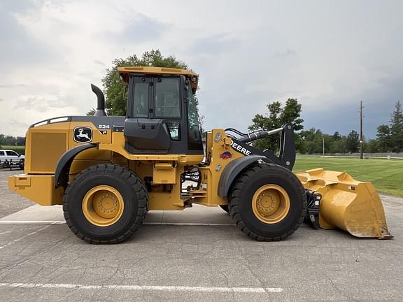 Image of John Deere 524P equipment image 3