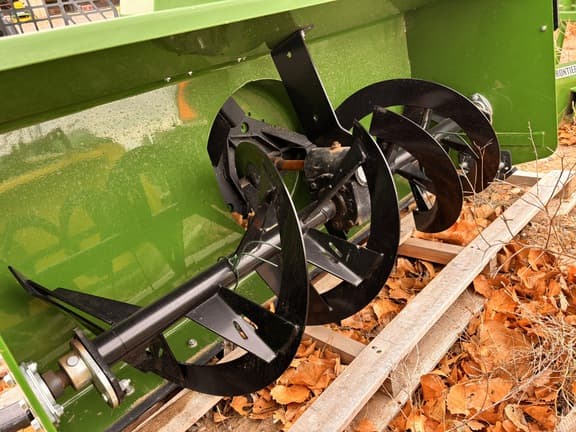 Image of John Deere 54" Snow Blower equipment image 2