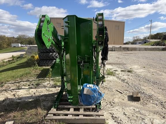 Image of John Deere 540R equipment image 1