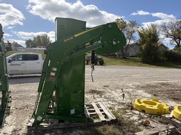 Image of John Deere 540R equipment image 2