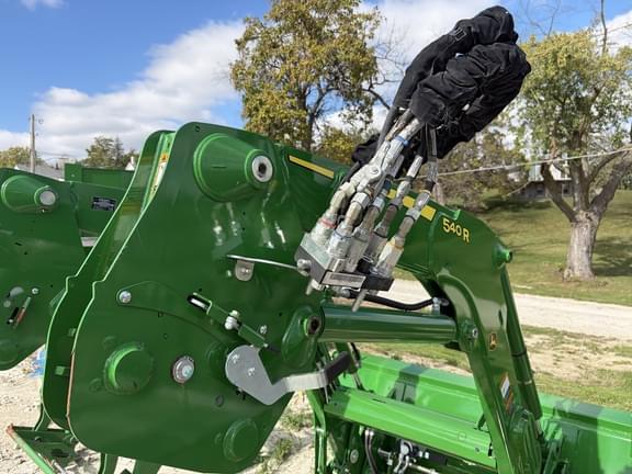 Image of John Deere 540R equipment image 4
