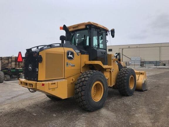 Image of John Deere 544P equipment image 4