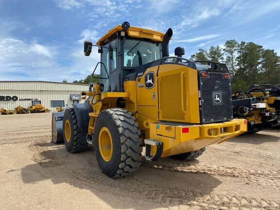 Image of John Deere 544P equipment image 2