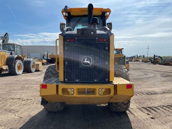 Image of John Deere 544P equipment image 3