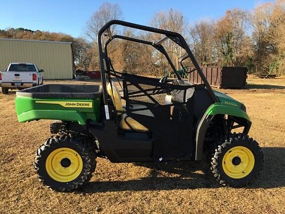 Image of John Deere XUV 560E equipment image 1