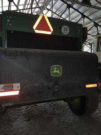 Image of John Deere 560M Silage equipment image 1