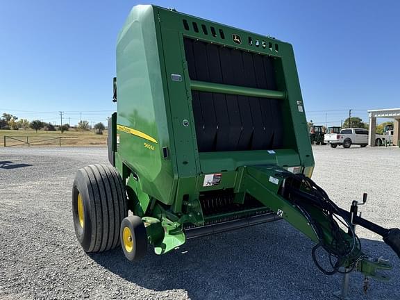 Image of John Deere 560M equipment image 1