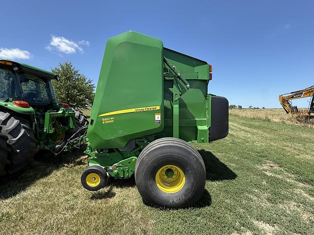 Image of John Deere 560M equipment image 1