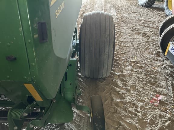 Image of John Deere 560M equipment image 3