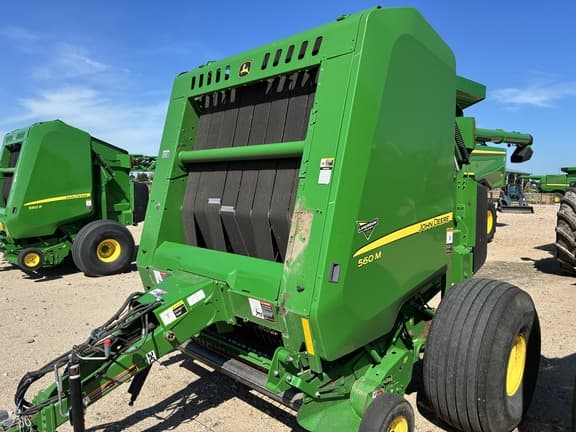 Image of John Deere 560M equipment image 4