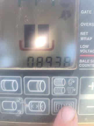 Image of John Deere 560M equipment image 4