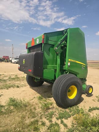Image of John Deere 560M equipment image 2