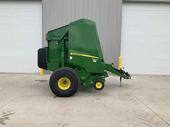 Image of John Deere 560M equipment image 3