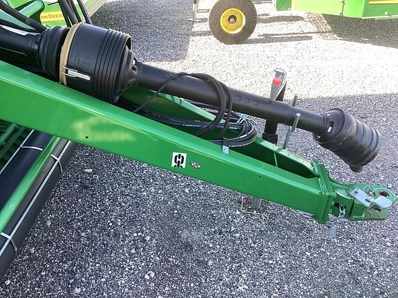 Image of John Deere 560M equipment image 3
