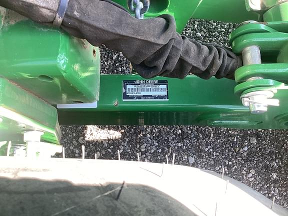 Image of John Deere 560M equipment image 4