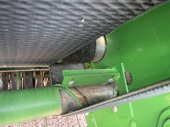 Image of John Deere 560M equipment image 4