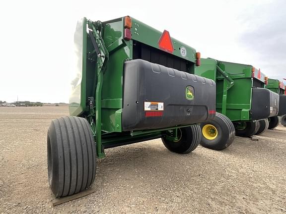 Image of John Deere 560M equipment image 4