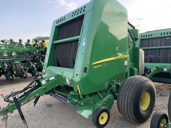 Image of John Deere 560M equipment image 1