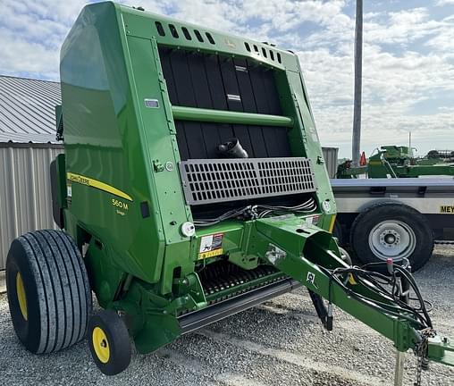 Image of John Deere 560M Silage equipment image 1