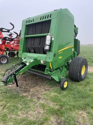 Image of John Deere 560M equipment image 3