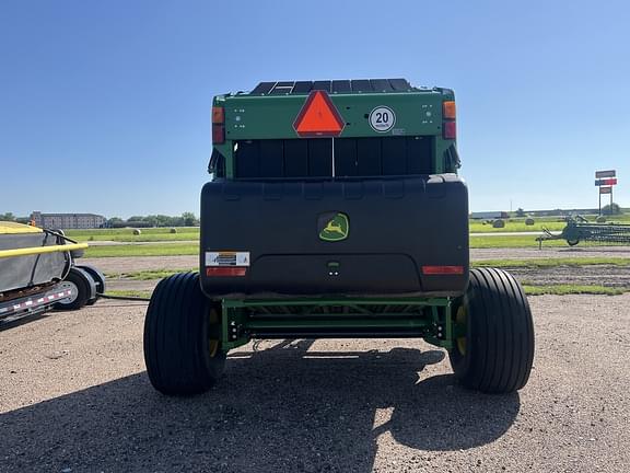 Image of John Deere 560M equipment image 4