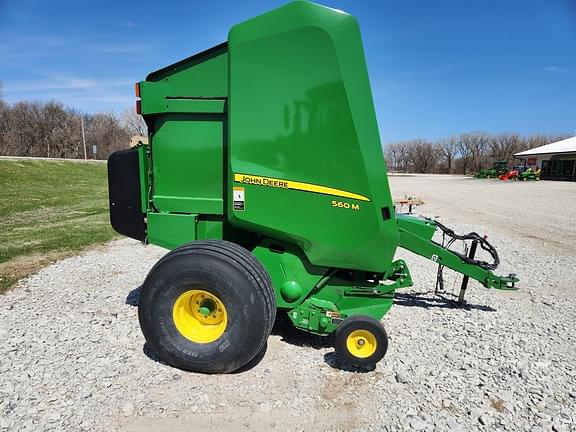 Image of John Deere 560M equipment image 4