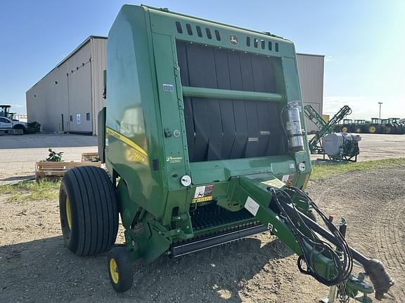 Image of John Deere 560M equipment image 1