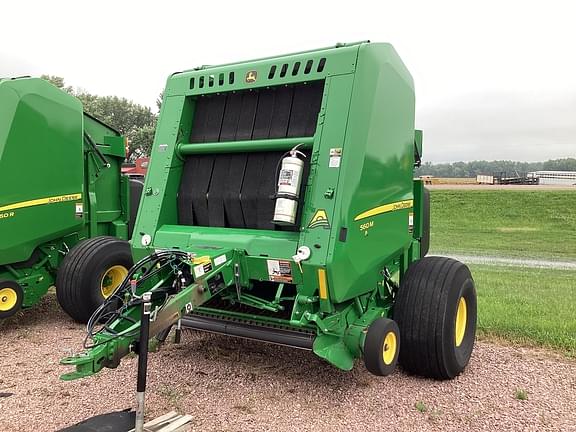 Image of John Deere 560M equipment image 2
