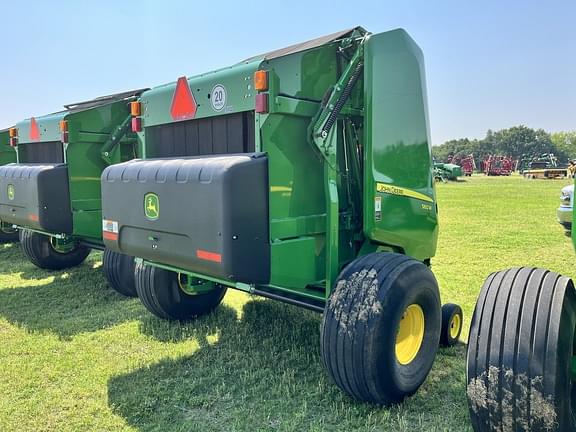 Image of John Deere 560M equipment image 3