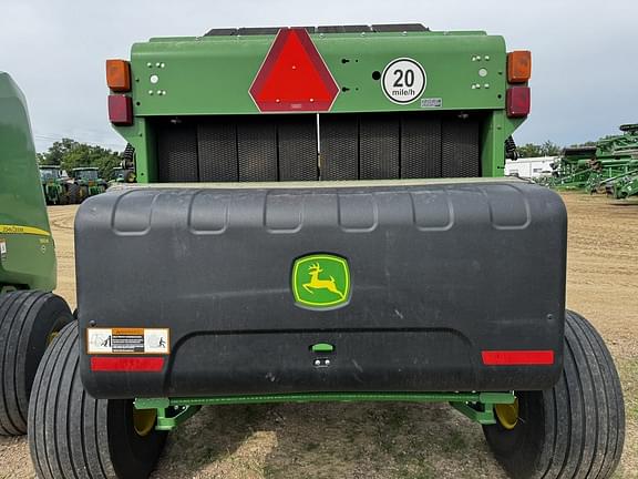 Image of John Deere 560M equipment image 2