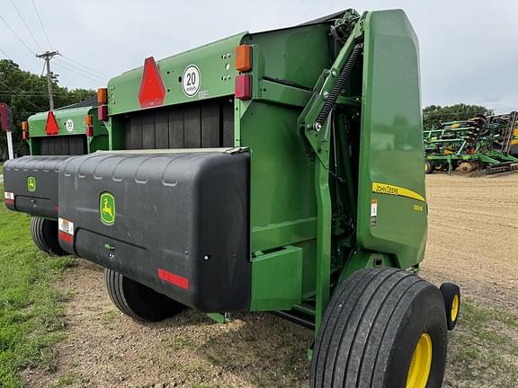 Image of John Deere 560M equipment image 3