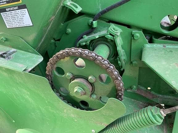 Image of John Deere 560M equipment image 4