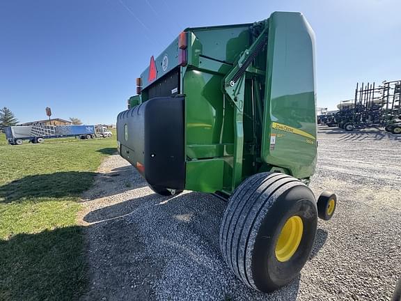 Image of John Deere 560M equipment image 3