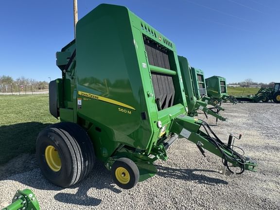 Main image John Deere 560M
