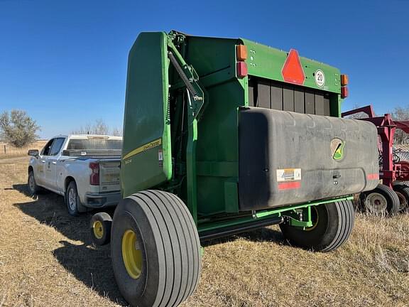 Image of John Deere 560M equipment image 3