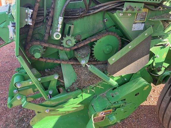 Image of John Deere 560M equipment image 4