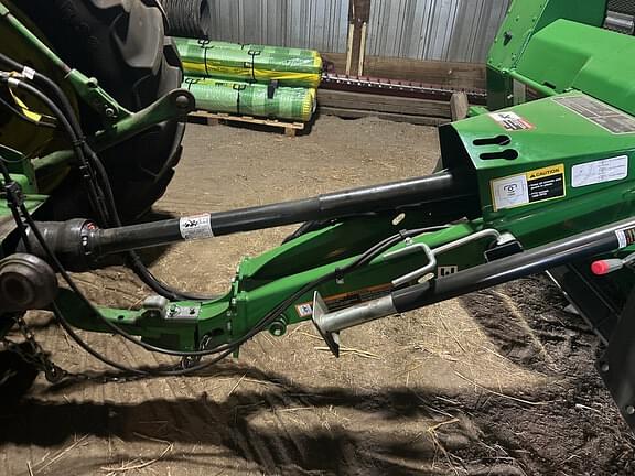 Image of John Deere 560M equipment image 1