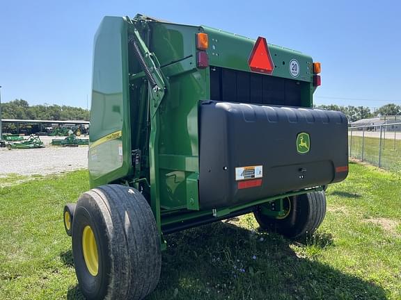 Image of John Deere 560M equipment image 2