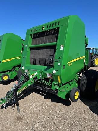 Image of John Deere 560M equipment image 4