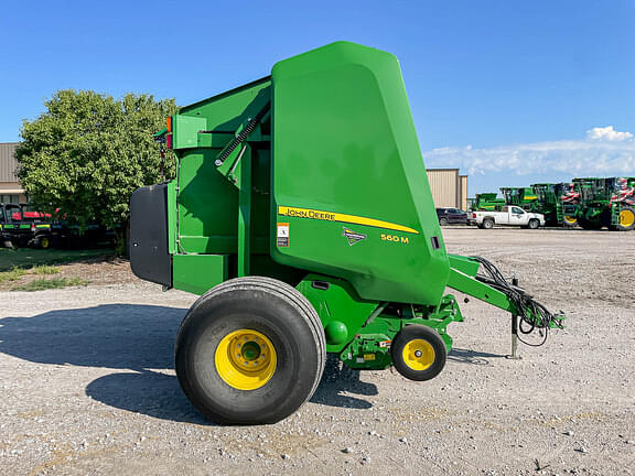 Image of John Deere 560M equipment image 3