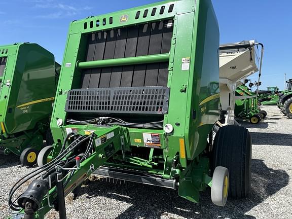 Image of John Deere 560M Silage Primary image