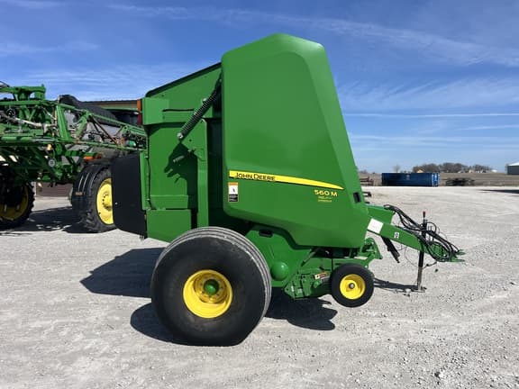 Image of John Deere 560M equipment image 4