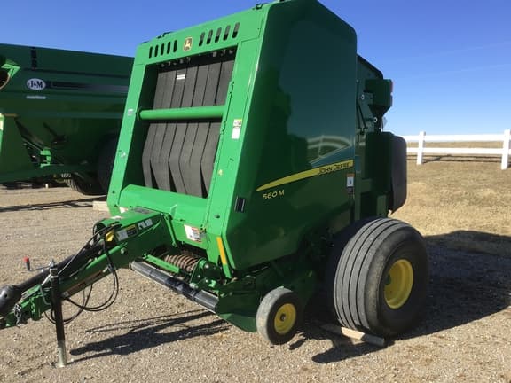 Image of John Deere 560M equipment image 2